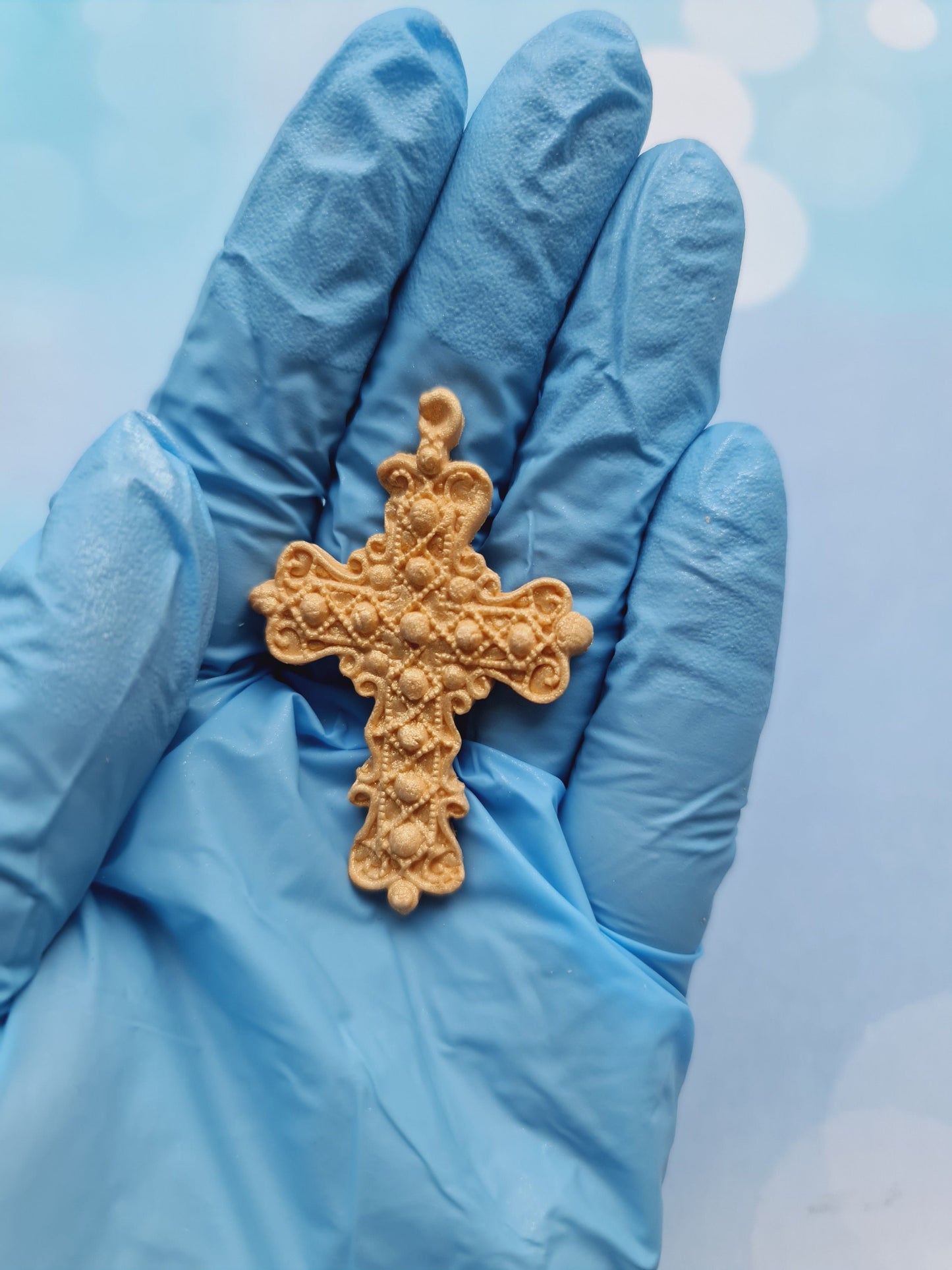 Gold Cross Cake Toppers: Edible Sugar Fondant Decorations