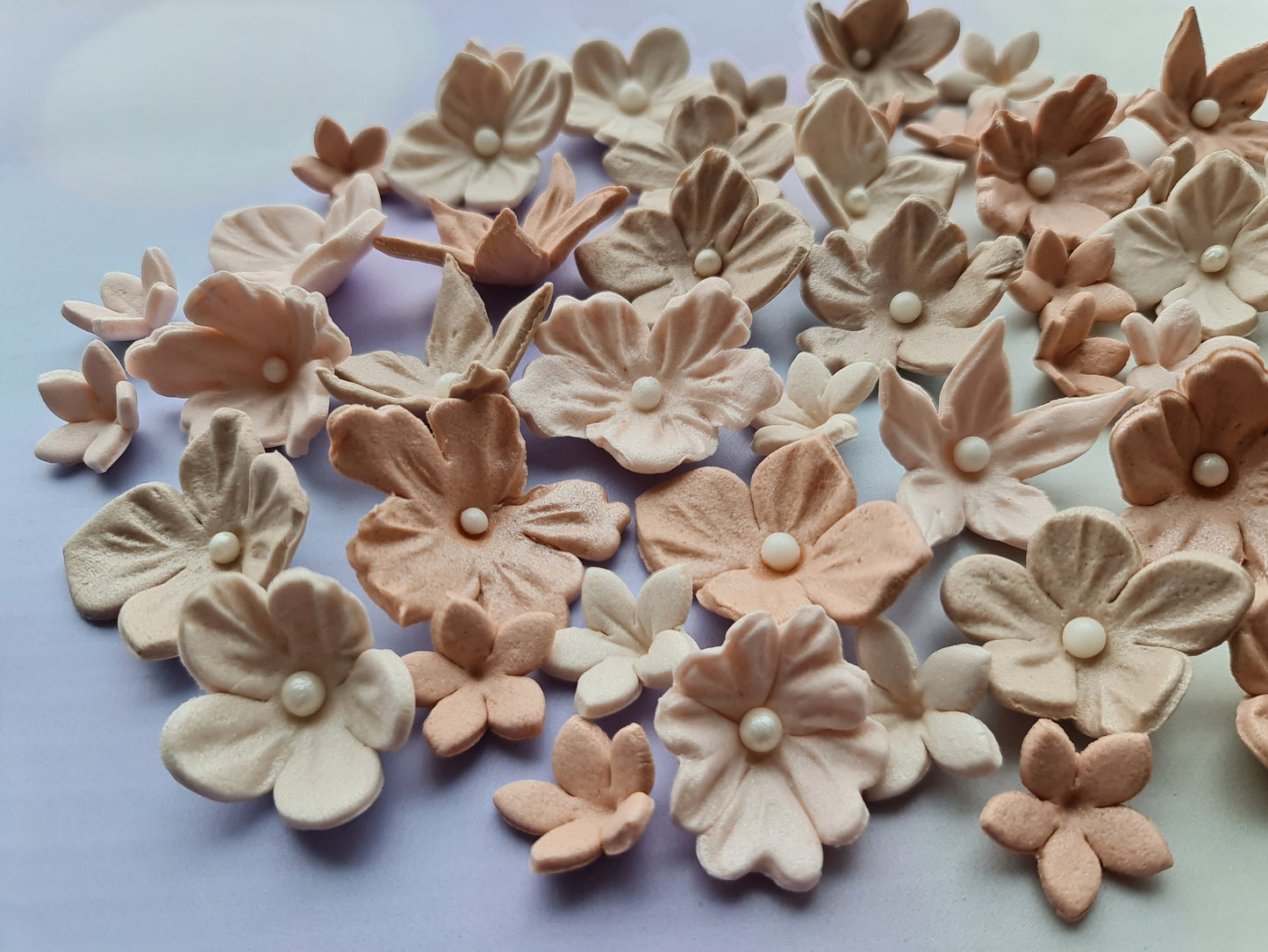 50 pcs. sugar fondant flowers cake topper brown shadesNo Extra Fees for US Buyers