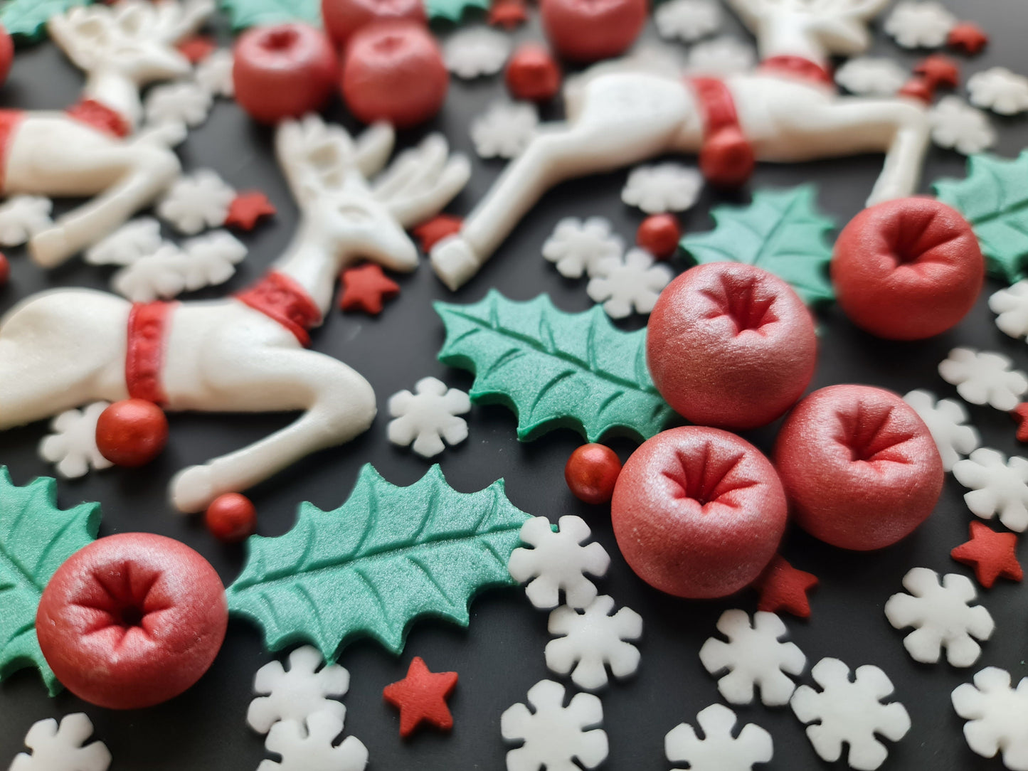 Edible sugar fondant Christmas cake topper, decorations, berries, leaves, reindeer, snowflakes, sprinklesNo Extra Fees for US Buyers