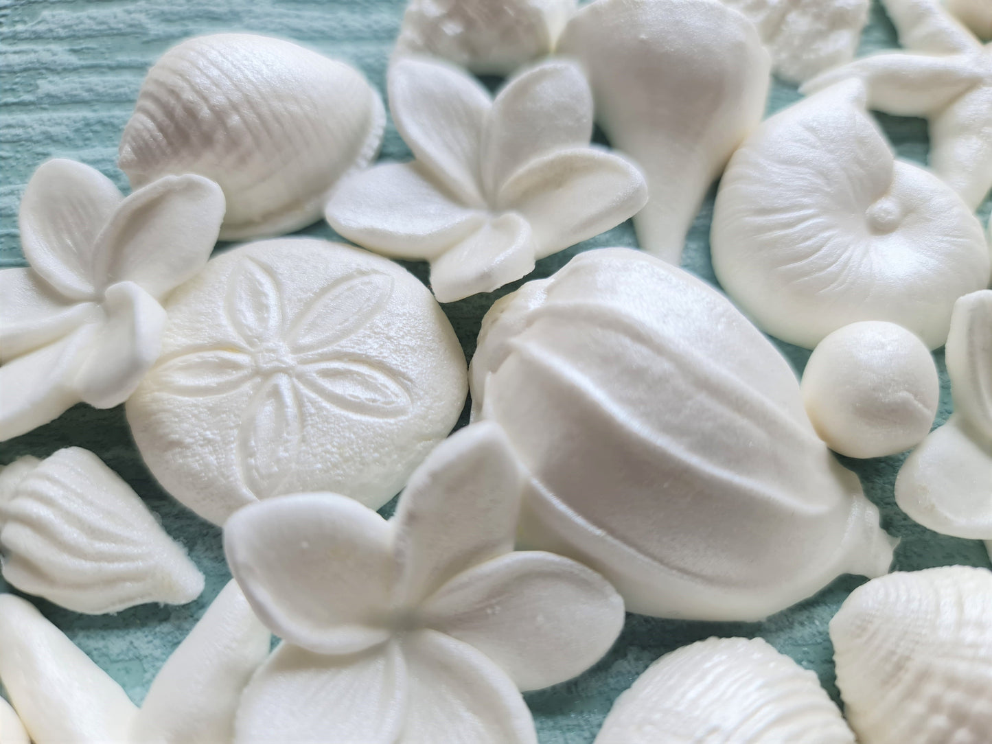 Edible Sugar Cake Topper (36 pcs.) Seashells, starfishes, plumeria flowers.No Extra Fees for US Buyers