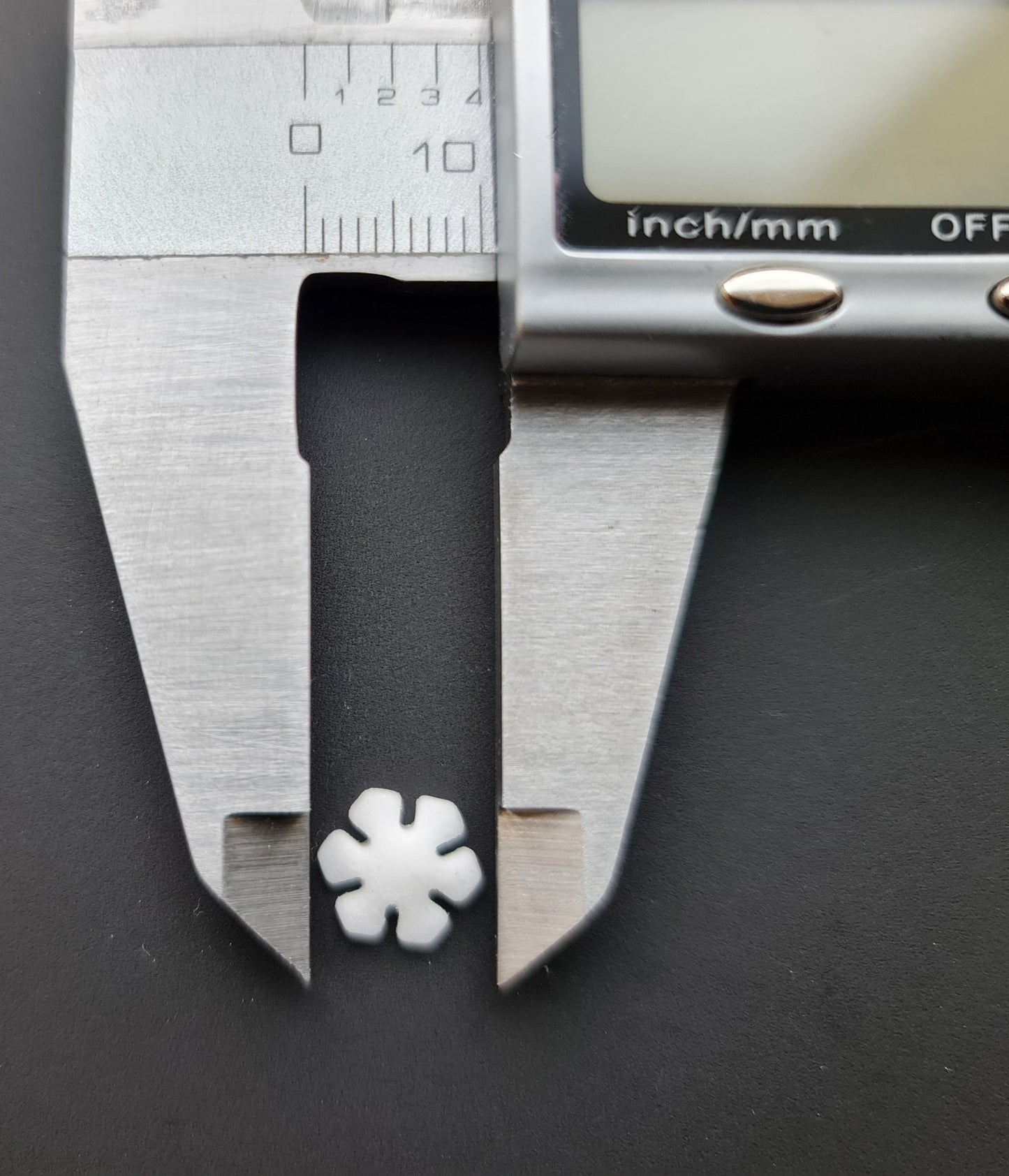 Edible Fondant Christmas Cake Topper Set: Trees, Bows, Snowflakes, Sprinkles