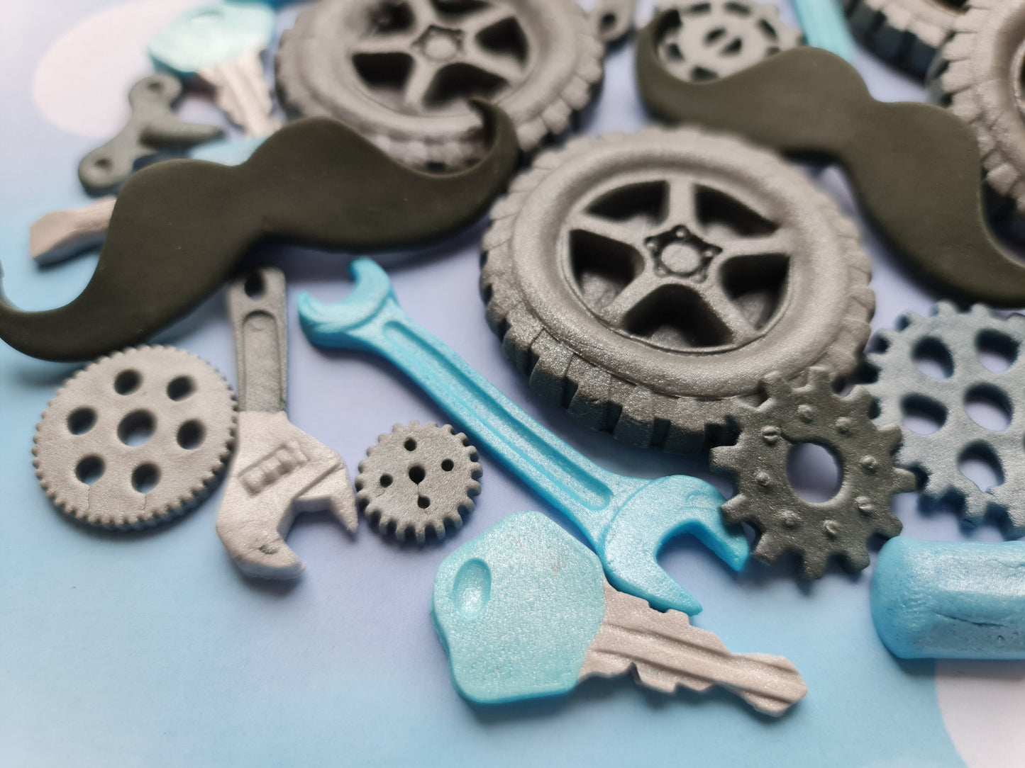 30-Piece Edible Fondant Steampunk Cake Topper SetNo Extra Fees for US Buyers