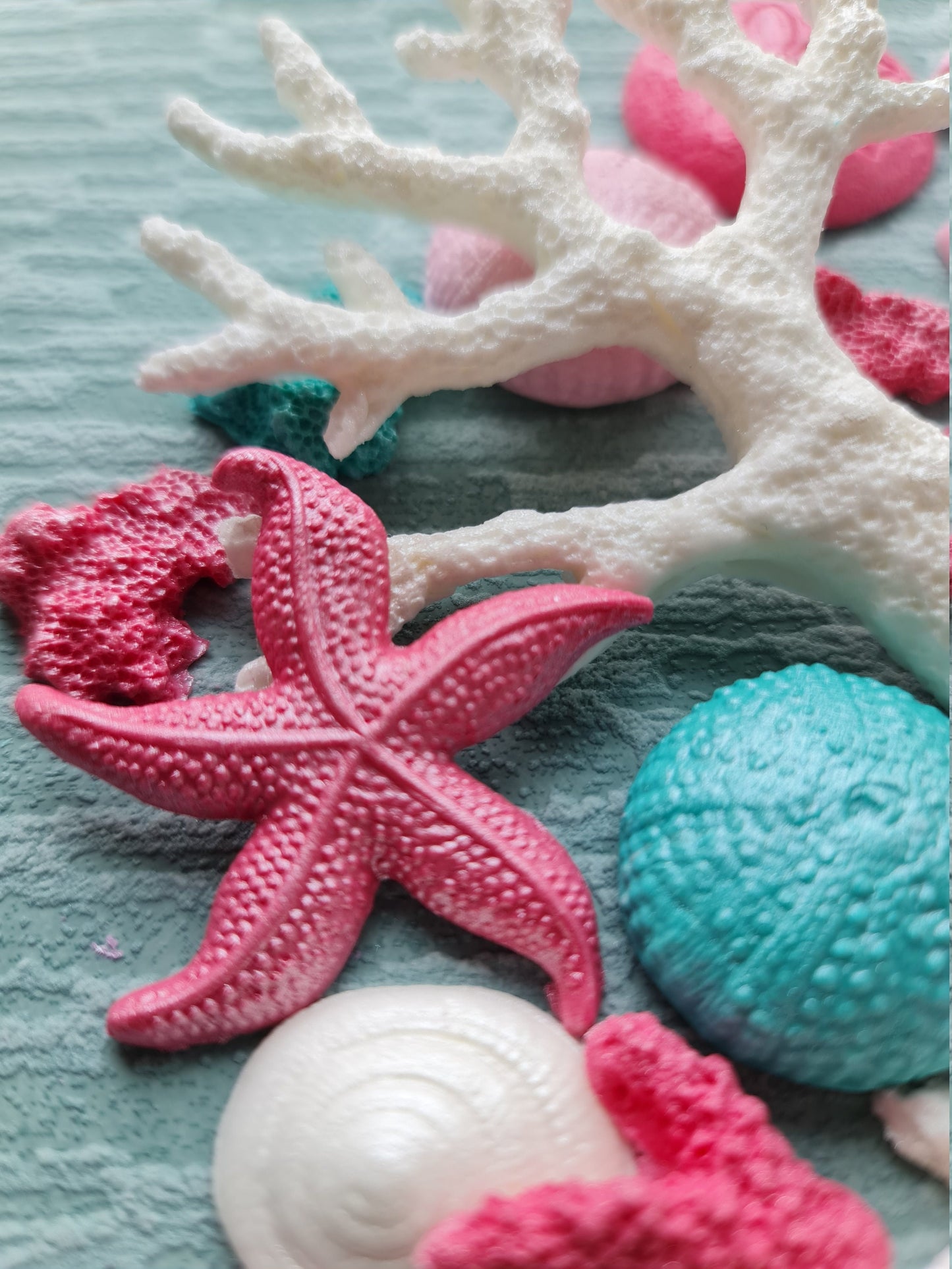 33 pcs. edible sugar fondant shells, corals, mermaid tail, starfish cake topperNo Extra Fees for US Buyers