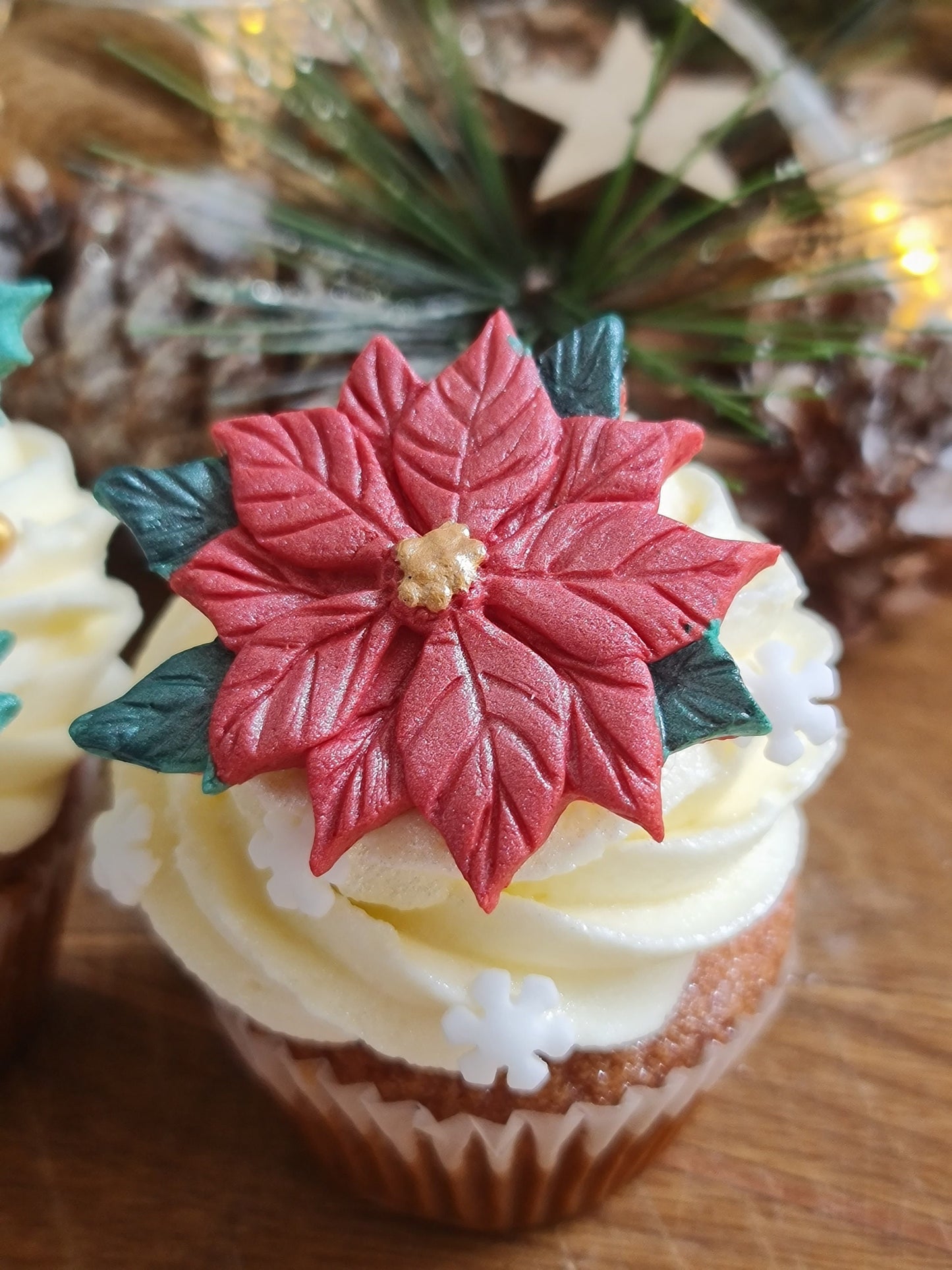 Edible sugar fondant Christmas cake topper, decorations, berries, holly leaves, poinsettia flowers, snowflakes, sprinkles