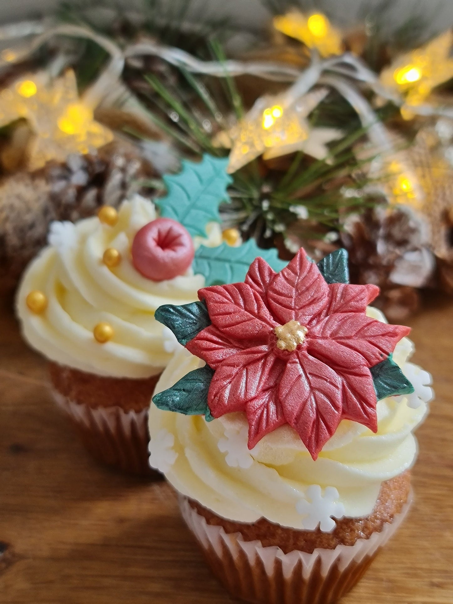 Edible sugar fondant Christmas cake topper, decorations, berries, holly leaves, poinsettia flowers, snowflakes, sprinkles