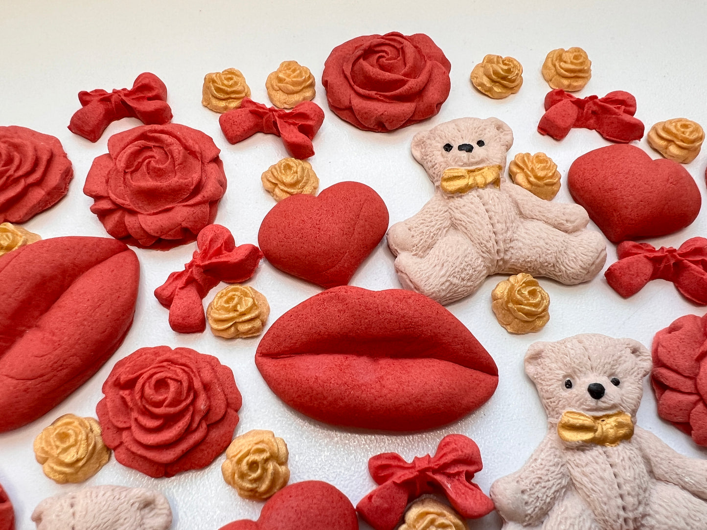 Valentine Edible Cake Decorations Set | Teddy Bears, Hearts & Roses