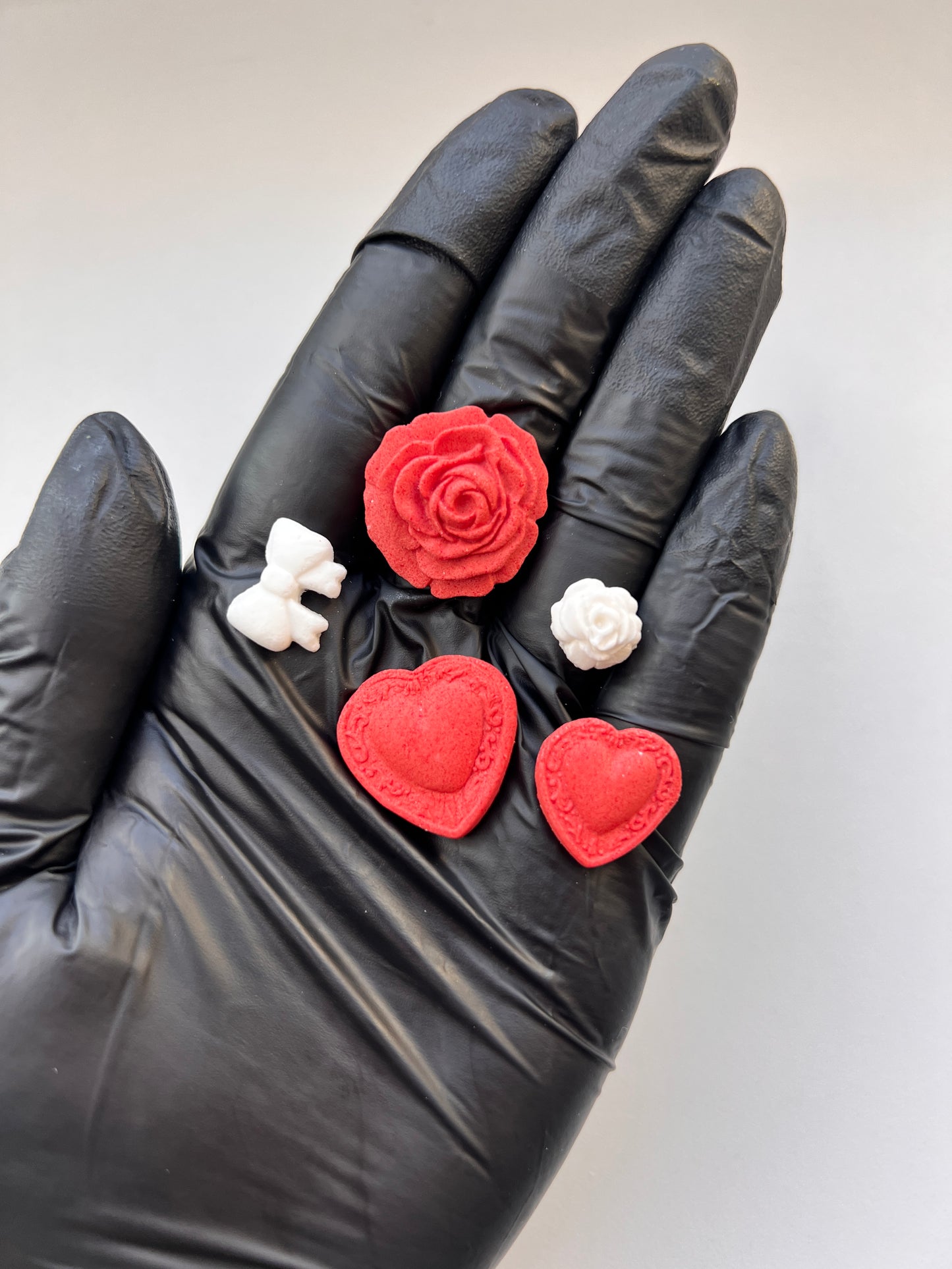 100 Edible Valentine Cake Decorations | Hearts, Roses, Bows & White Roses