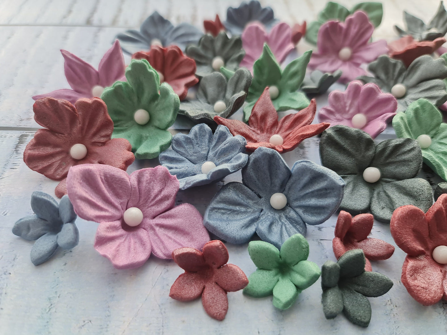 50 pcs. sugar fondant flowers cake topperNo Extra Fees for US Buyers