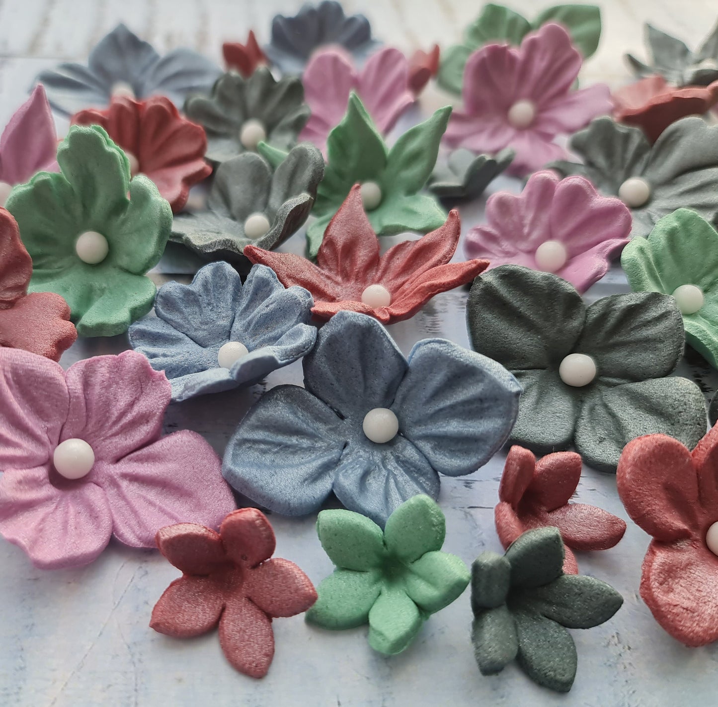 50 pcs. sugar fondant flowers cake topperNo Extra Fees for US Buyers