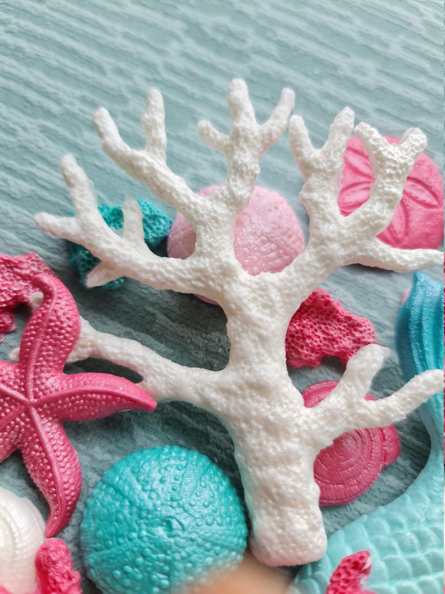 33 pcs. edible sugar fondant shells, corals, mermaid tail, starfish cake topperNo Extra Fees for US Buyers