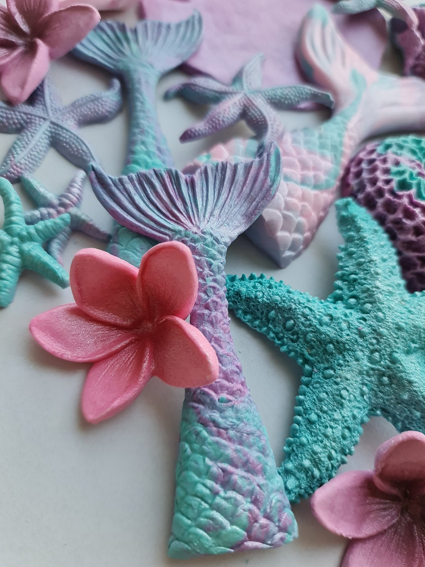 24 Sugar Fondant Mermaid Cake Toppers: Seahorse, Starfish, CoralsNo Extra Fees for US Buyers