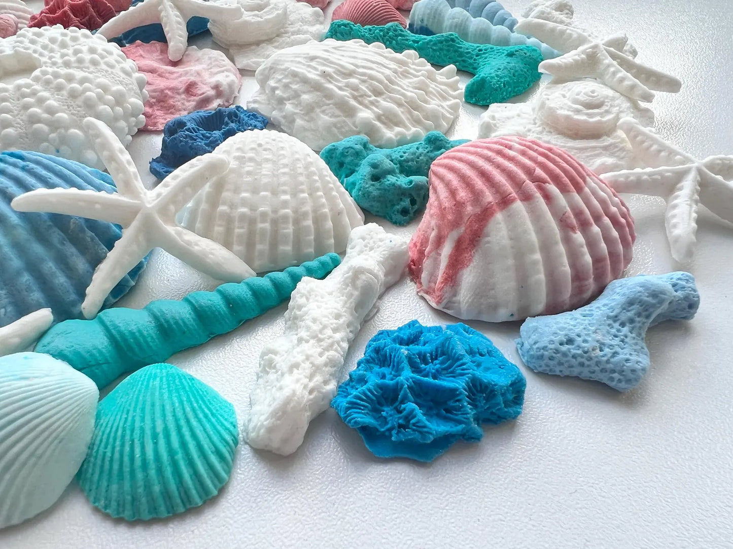 45 Edible Fondant Sea Life Cake Decorations – Shells, Starfish & Coral (Handmade)